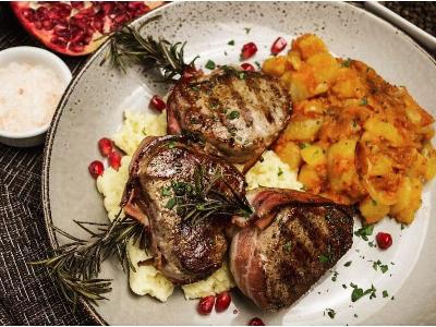 MEDALJONI OD SVINJSKOG FILEA NA KAJMAKU