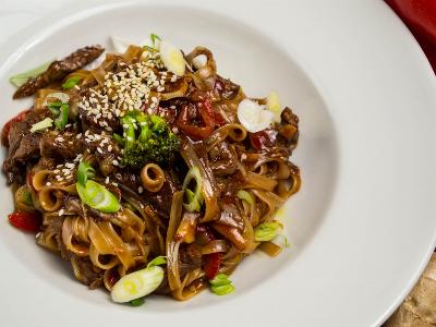 NUDLE SA BIFTEKOM - LJUTKASTO