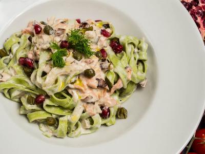 TALJATELE SA DIMLJENIM LOSOSOM