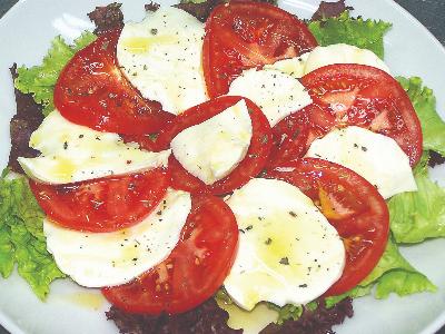 Kapreze salata (mala)